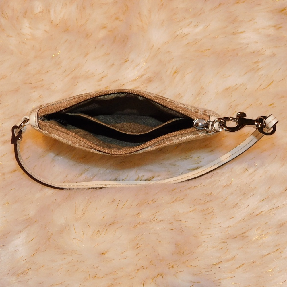 COACH Canvas Tan & White Signature Coach Wristlet - Picture 2 of 7
